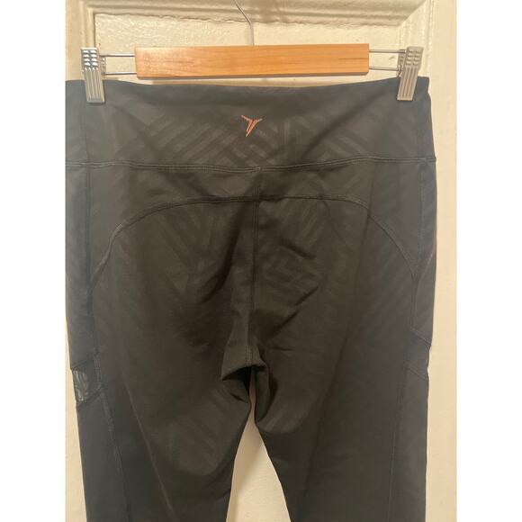 Active by Old Navy Go Dry Black Geometric Mesh Ankle Cropped Leggings Size L - Picture 6 of 13